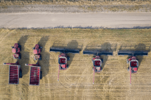 Система параллельного вождения в сельском хозяйстве